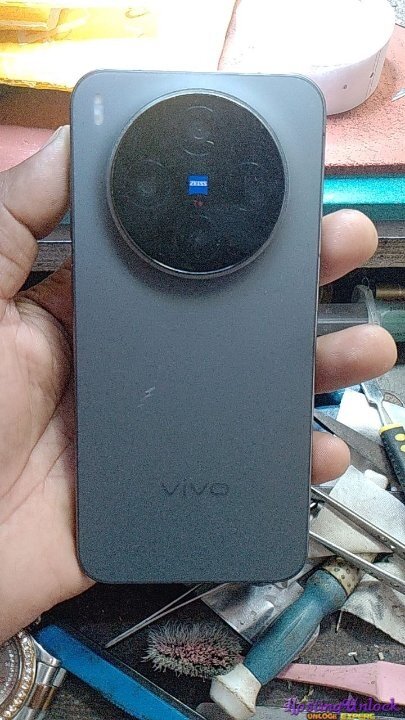 S21 FE 5G (G990B).jpg